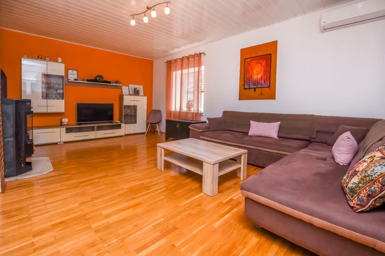 Apartment Bosiljka Rogoznica  Esterno foto
